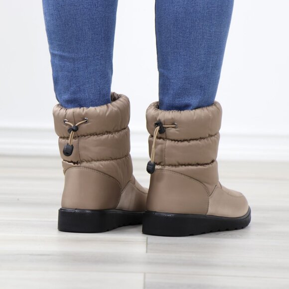 Taupe Rain Ankle Boots Weather Resistant Warm Synthetic Fluff Inside - Picture 7 of 13